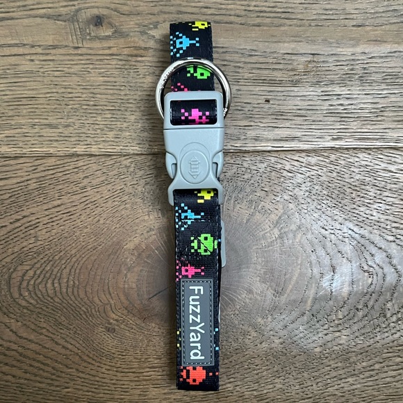 FuzzYard - Dog Collar, Space Raiders, Size Large- NWOT - Picture 3 of 4